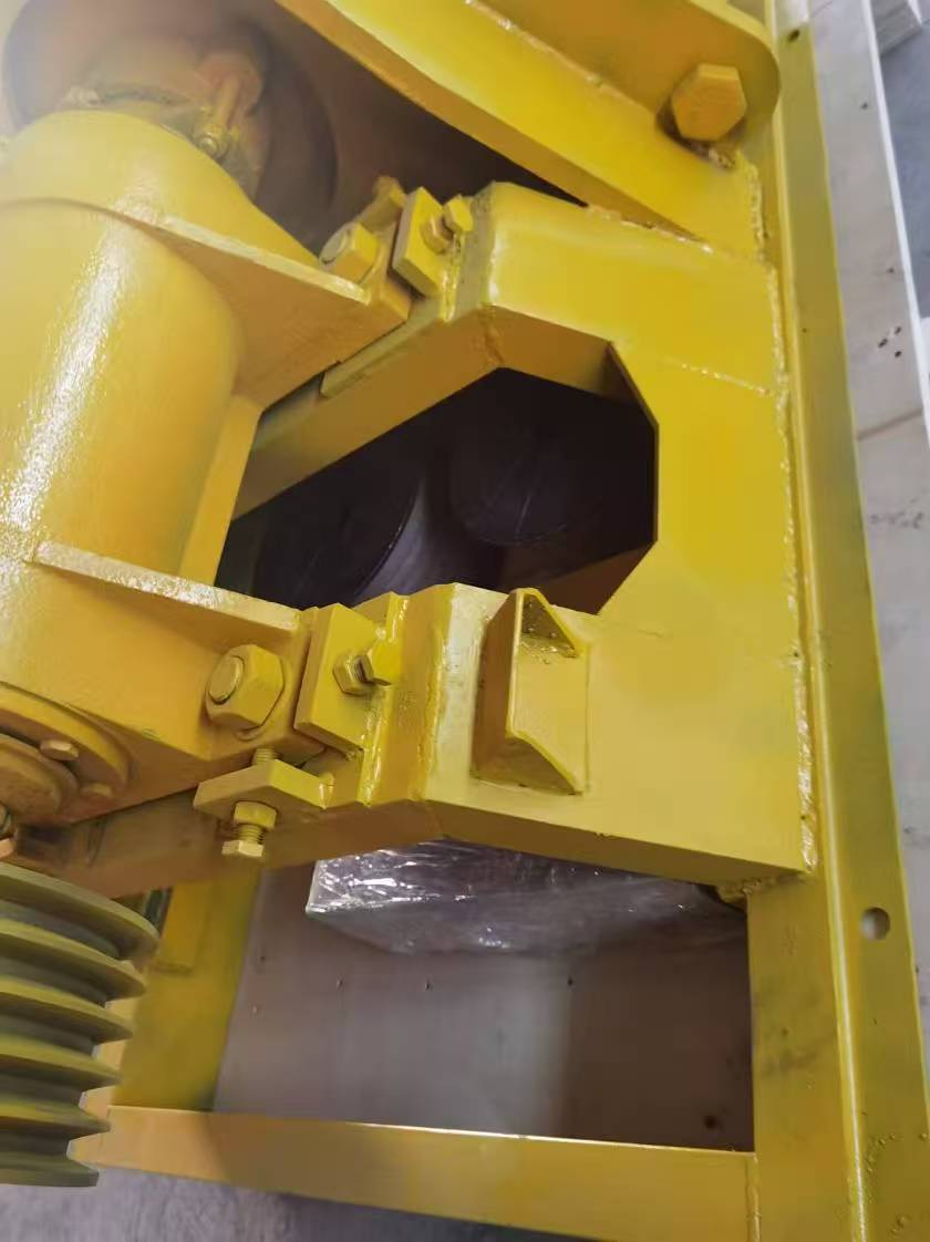 上海牛桥实业有限公司津生海砂泵整体图片砂泵展示2